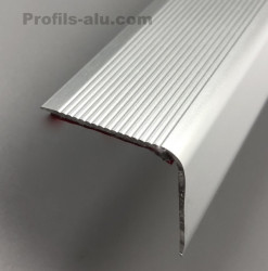 Nez de marche Rapporté 35x35 Alu Anodisé
